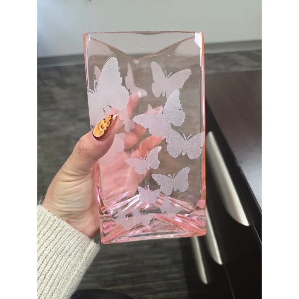 Vintage‎ Butterfly Motif Pink Depression Glass Vase Butterfly